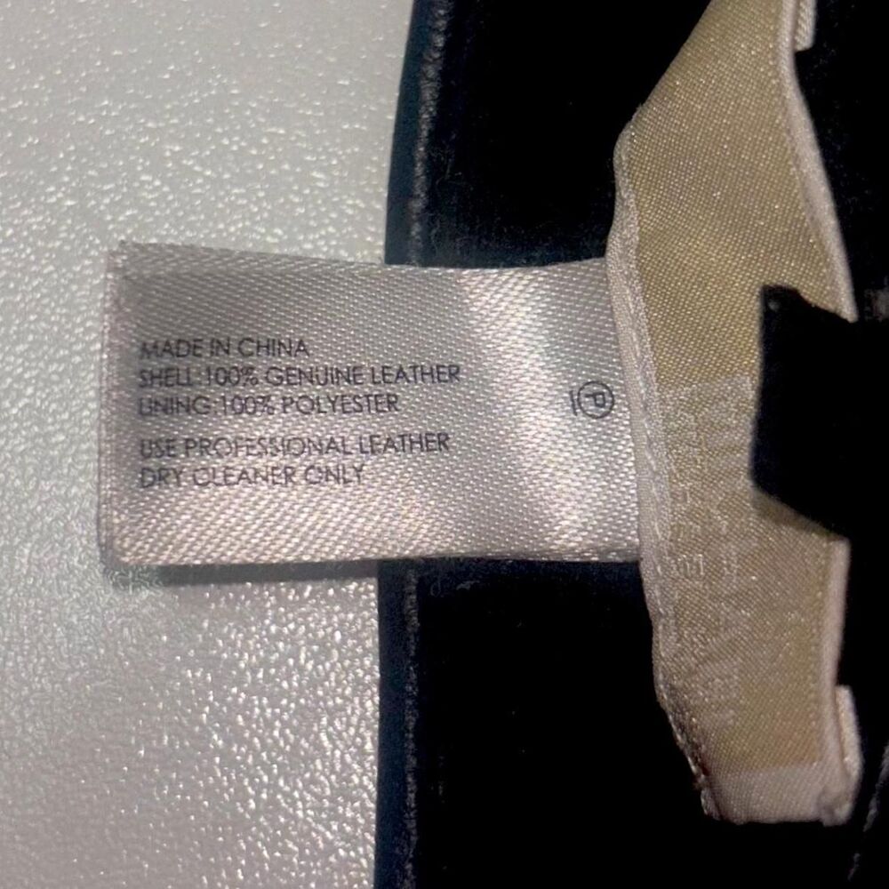 Michael-Kors Women's Black Quilted Leather Gloves - Picture 7 of 8